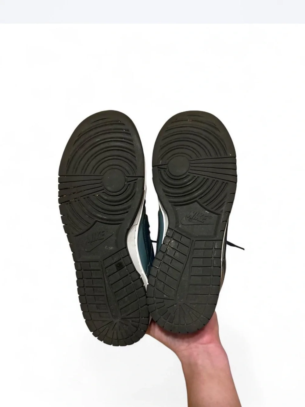 Nike Low-Top Sneakers in Mineral Slate Armory Navy Men 7 / Women 8.5